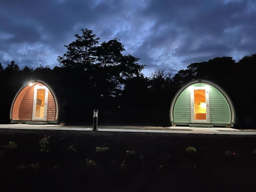 Berehaven Pods Hotel Castletownbere Eksteriør billede