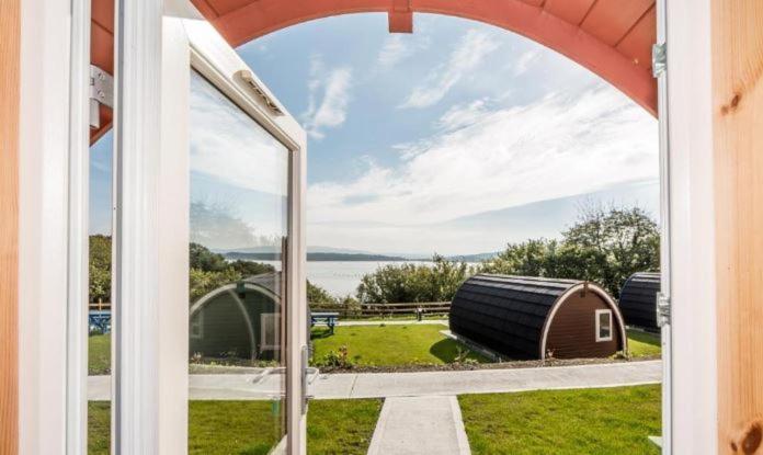 Berehaven Pods Hotel Castletownbere Eksteriør billede